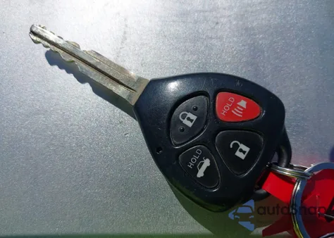 2012 Toyota Avalon z USA, uszkodzony, nr VIN 4T1BK3DB8CU471323